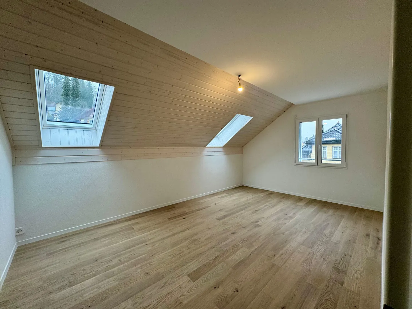 Wunderschöne Penthousewohnung mit herrlichem Blick, großer Mezzanine und nahen Verkehrsanbindungen - Foto 9 von 13
