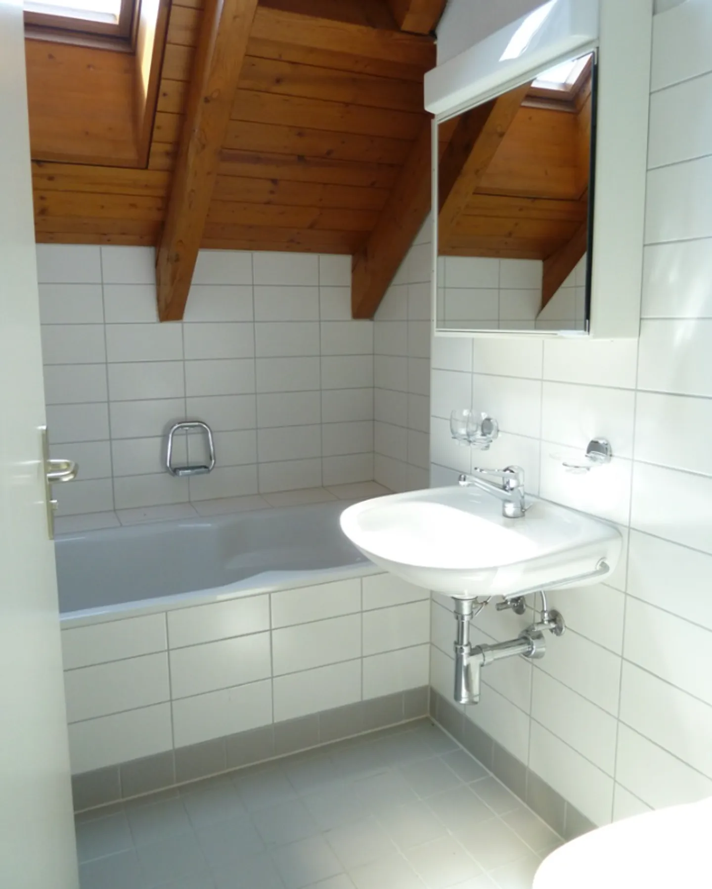 Maisonette luminosa, balcone soleggiato e riscaldamento a pavimento efficiente - Foto 10 di 12