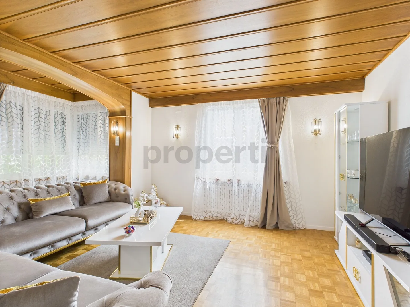 Cozy renovated 4.5 room apartment in Leibstadt, AG - Photo 5 of 11