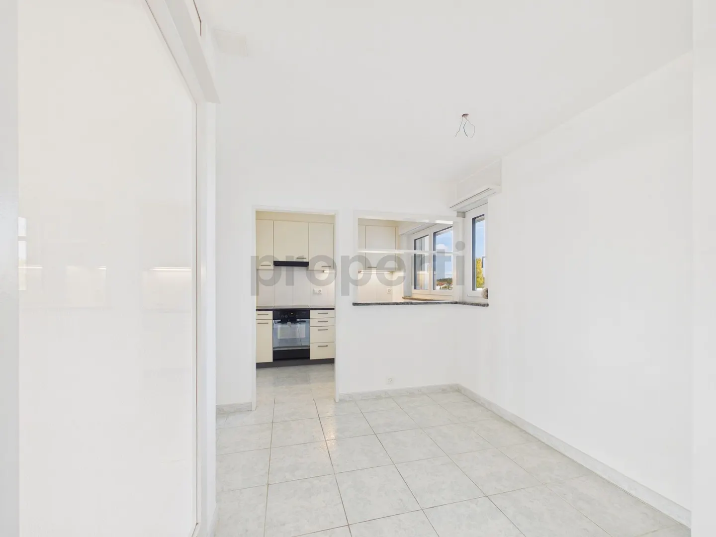 Charmante Wohnung mit Balkon - Foto 4 von 8