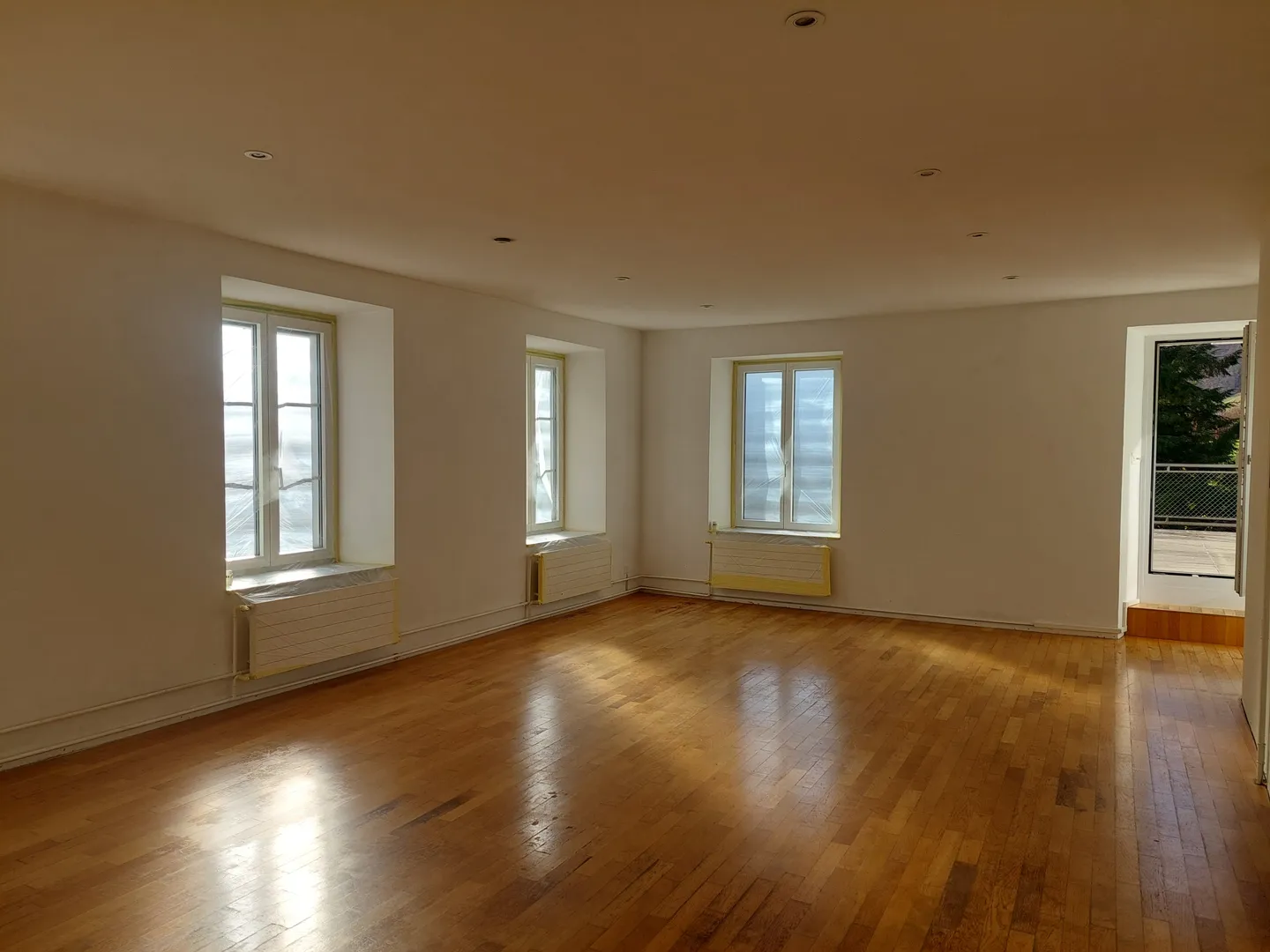 Sunny 4.5-room terrace apartment in Luchsingen - Photo 6 of 13