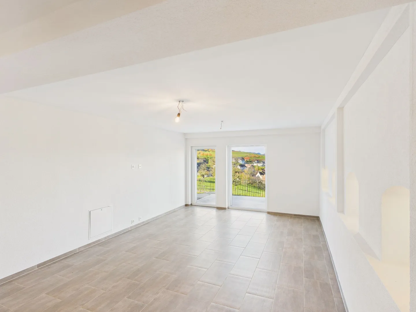 Appartamento luminoso di 4,5 stanze con giardino d'inverno - Foto 2 di 13