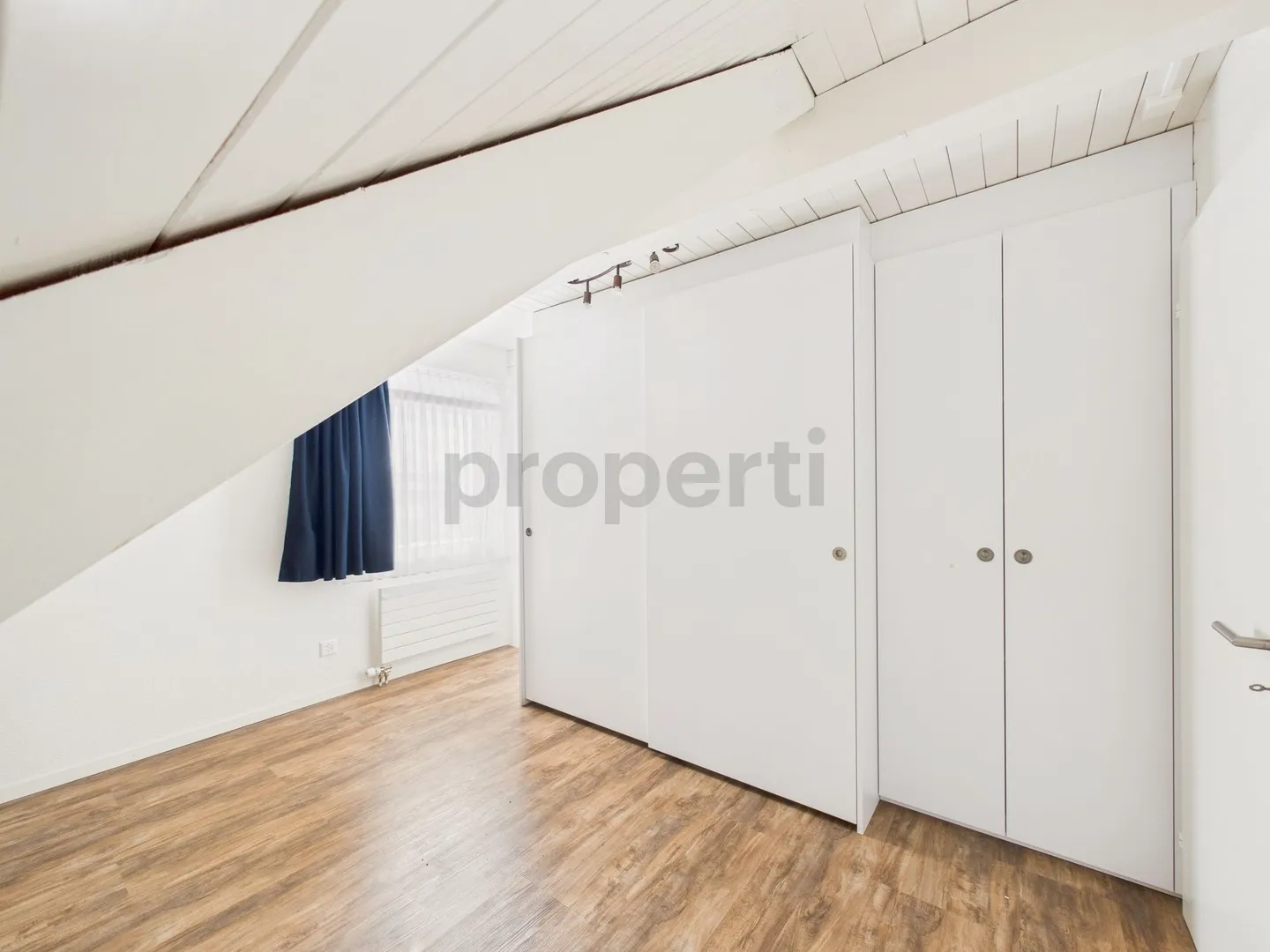 Charming 3.5-room apartment with balcony in Urnäsch - Photo 7 of 11
