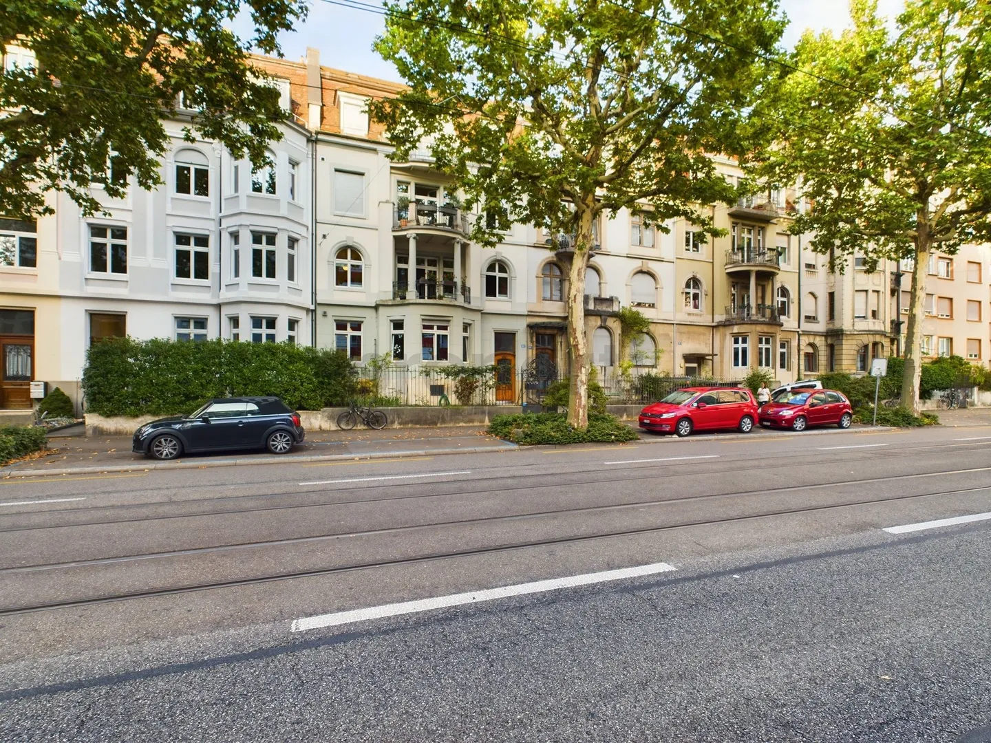 Newly renovated 3-room penthouse with basement, Basel - Photo 8 of 9