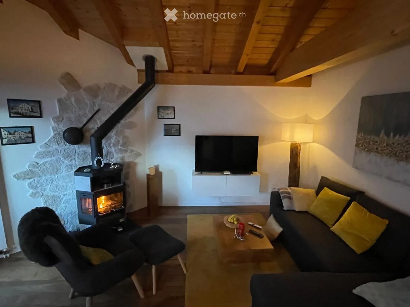 Helle 2.5-Zimmer-Wohnung mit Balkon, Salouf - Foto 2 di 12