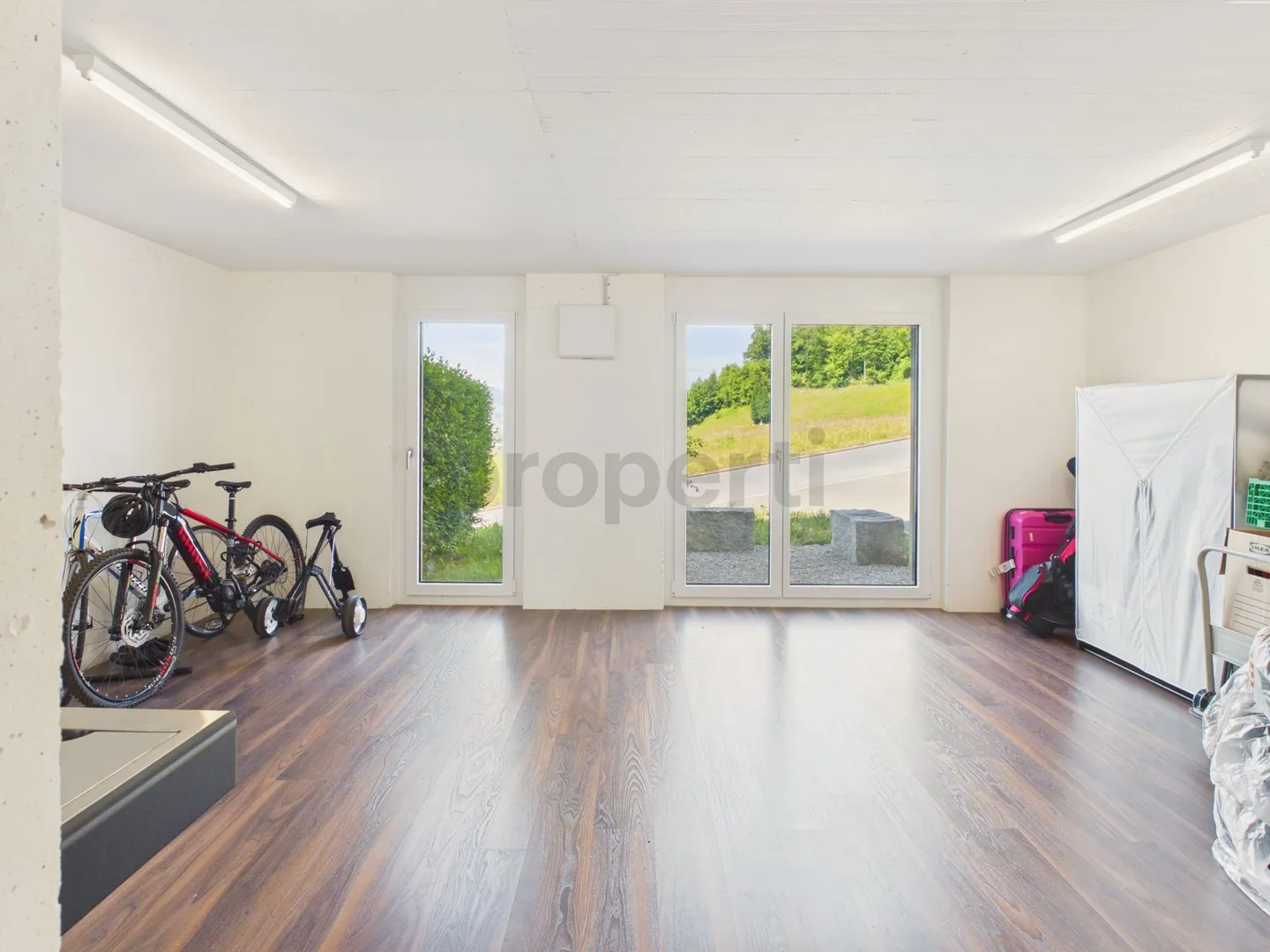 Modernes Apartment mit atemberaubender Aussicht - Foto 10 von 13