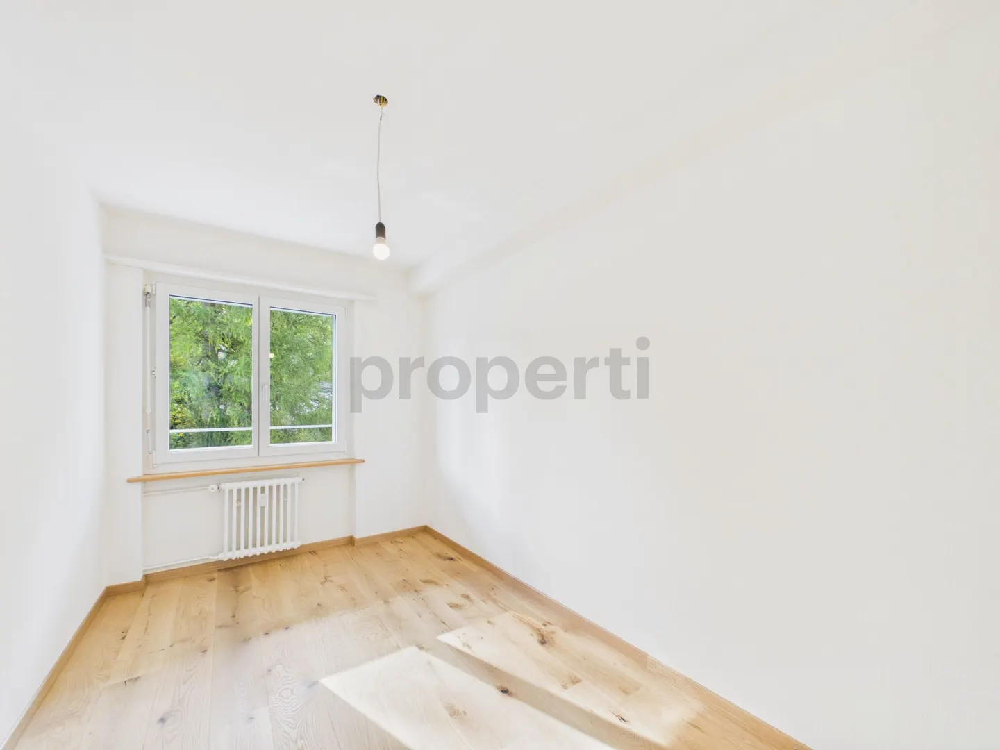 Freshly Renovated (2026), Sunny Balcony & Attractive Price-Performance Ratio! - Photo 7 of 9
