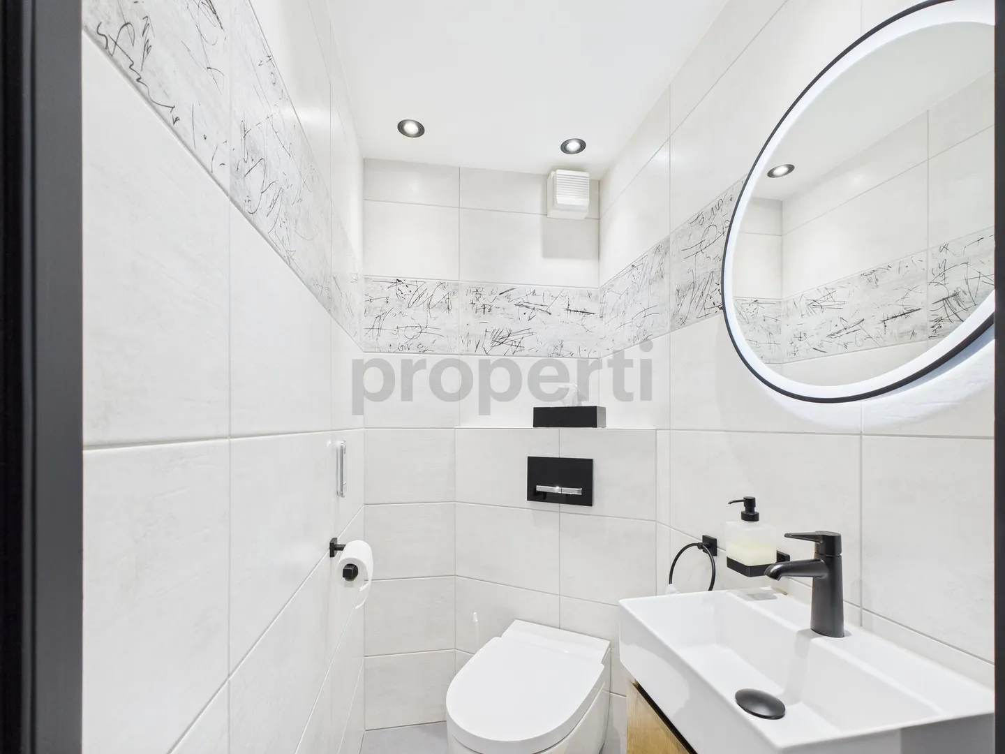 Dreamlike 3.5-room penthouse apartment in Untersiggenthal - Photo 11 of 13