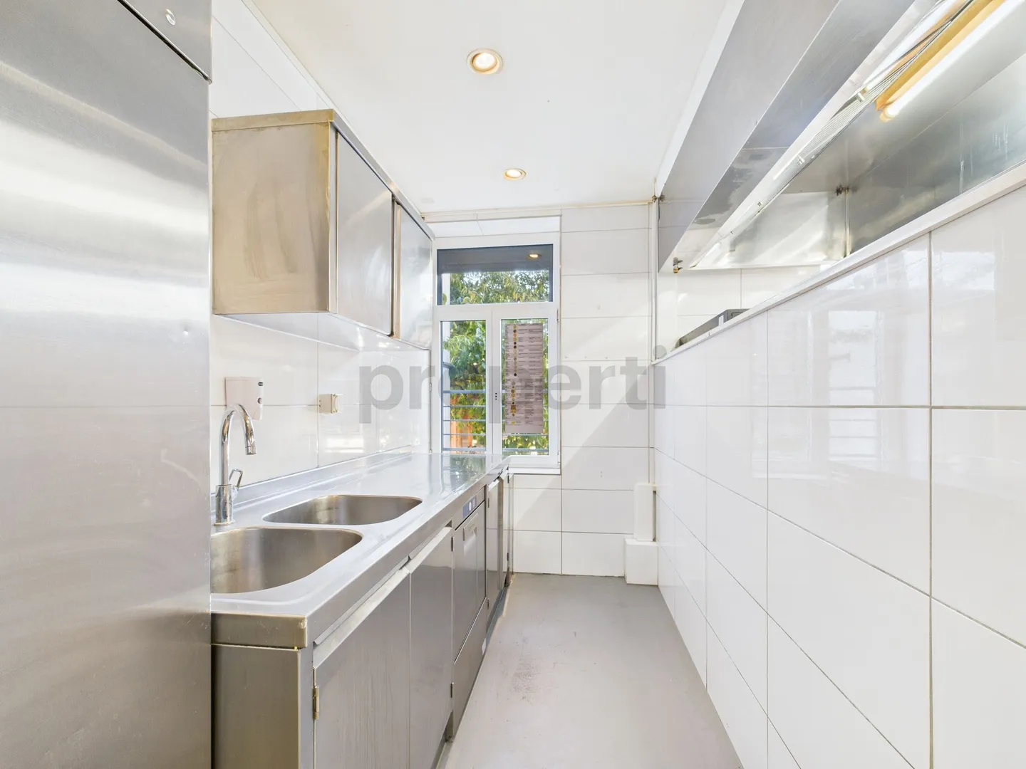 Unique Opportunity: Restaurant for Rent in the Heart of Wil - Photo 7 of 12