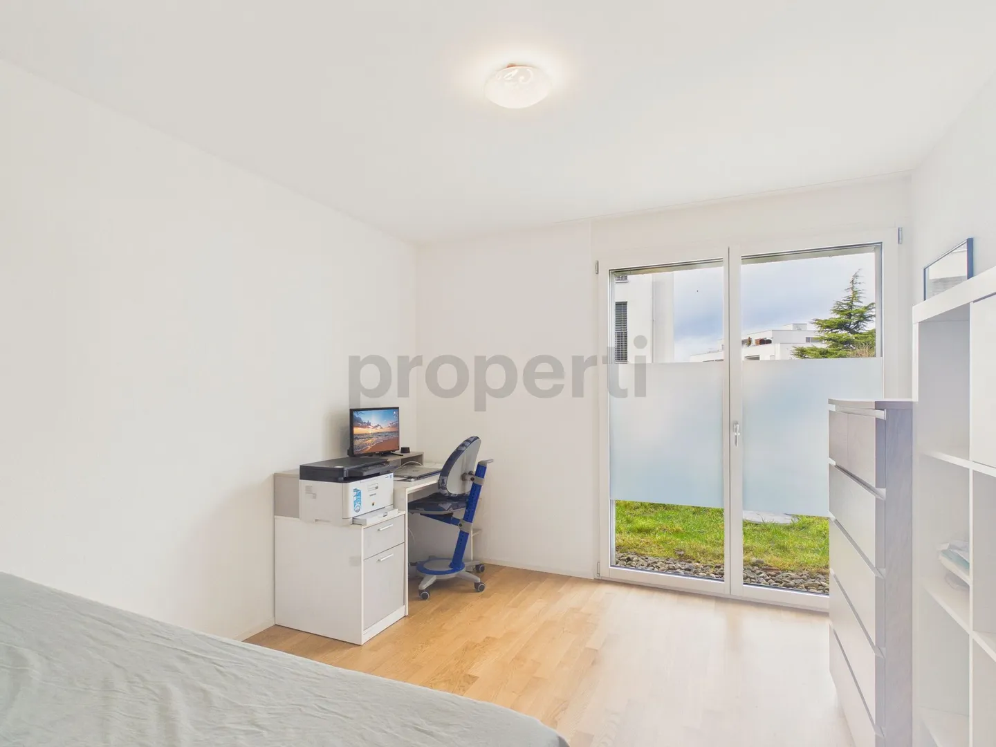 Vivere strategicamente: Appartamento moderno con giardino - Solo 3 min. per l'A1 - Foto 8 di 12