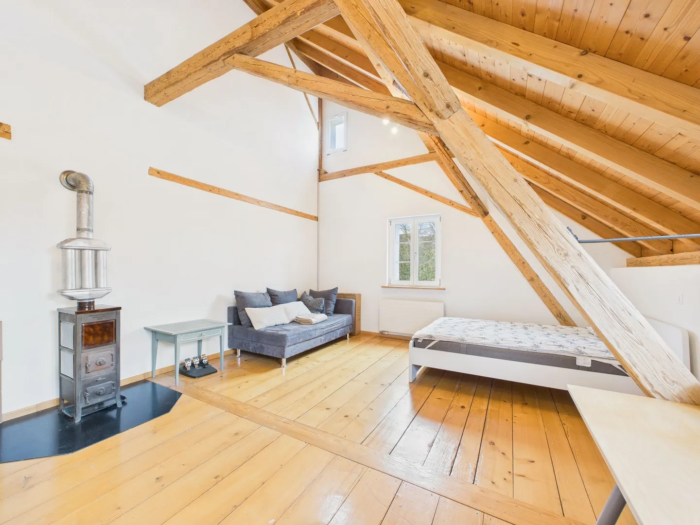 Affascinante casa unifamiliare di 5,5 stanze con grande giardino a Kaisten - Foto 8 di 11