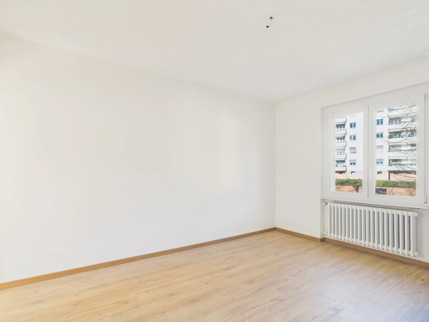 Great opportunity in Morbio Inferiore: Multifamily Building for Sale - Photo 8 of 12