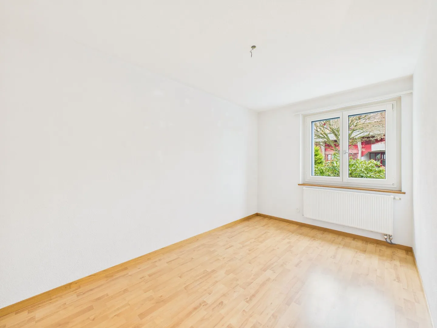 Grosszügige 5.5-Zimmer-Wohnung mit idealer Lage nahe Schule und ÖV, Neuenhof - Foto 5 von 12