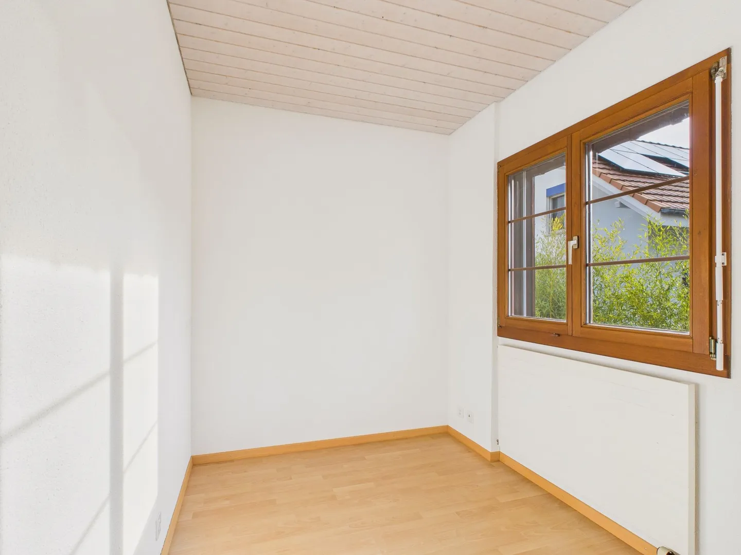 Appartement 4.5 pièces récemment rénové au centre de Gelterkinden - Photo 7 sur 12