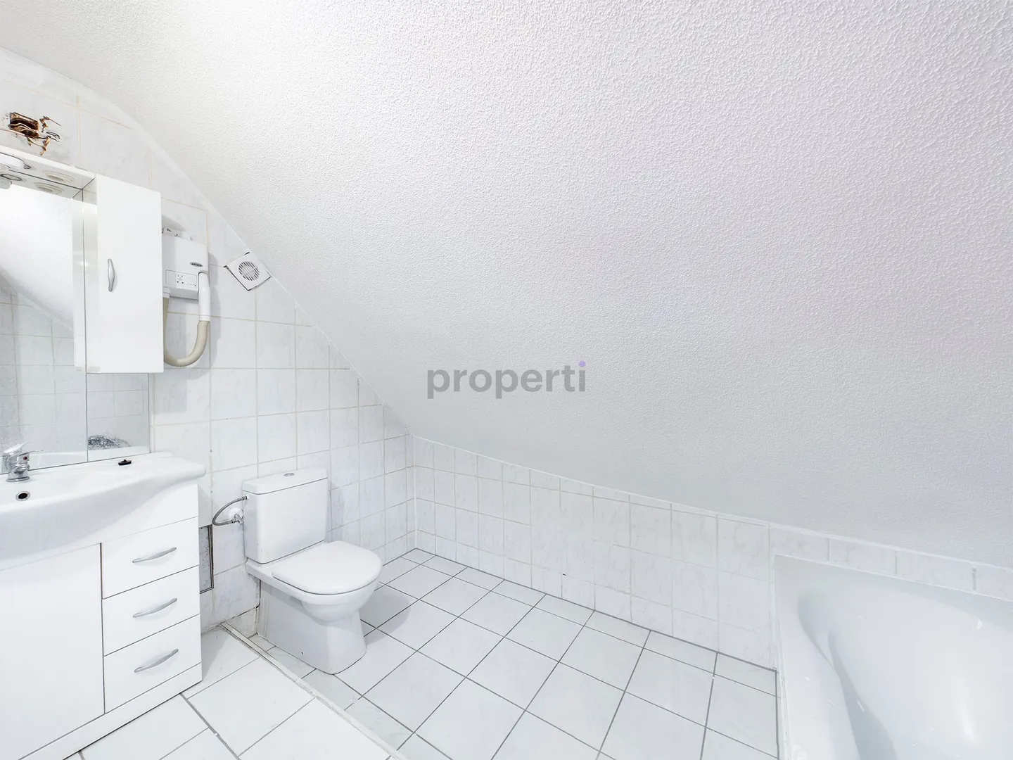 Charming 4.5-room single-family house in Langenbruck - Photo 7 of 10