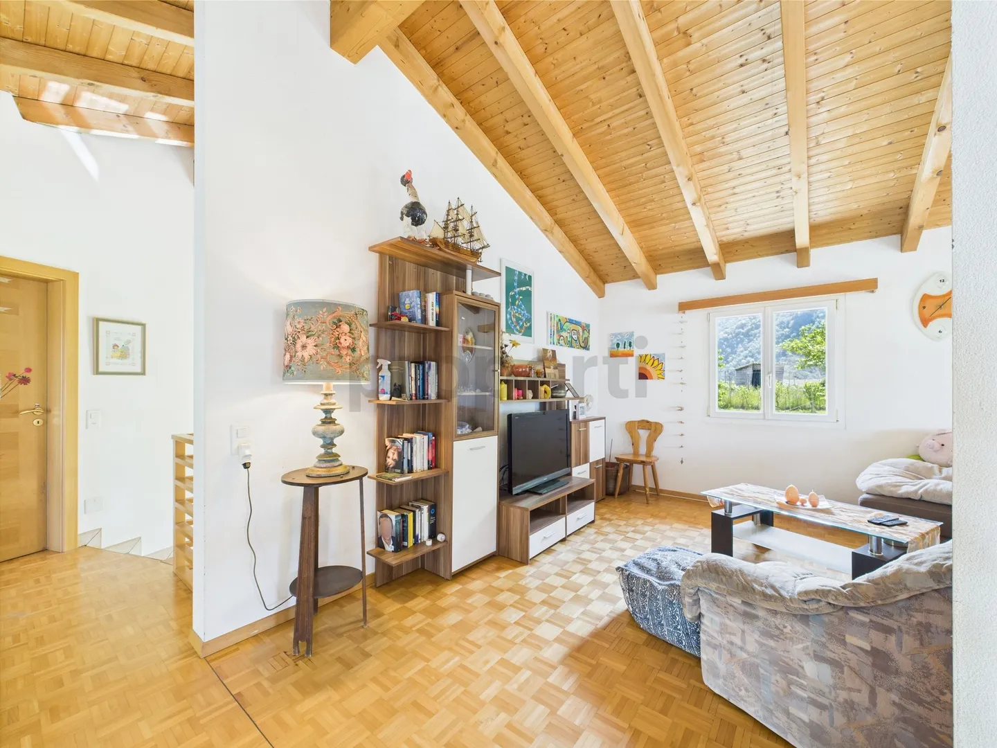 Charmante maison unifamiliale de 6 pièces à Giubiasco - Photo 6 sur 12