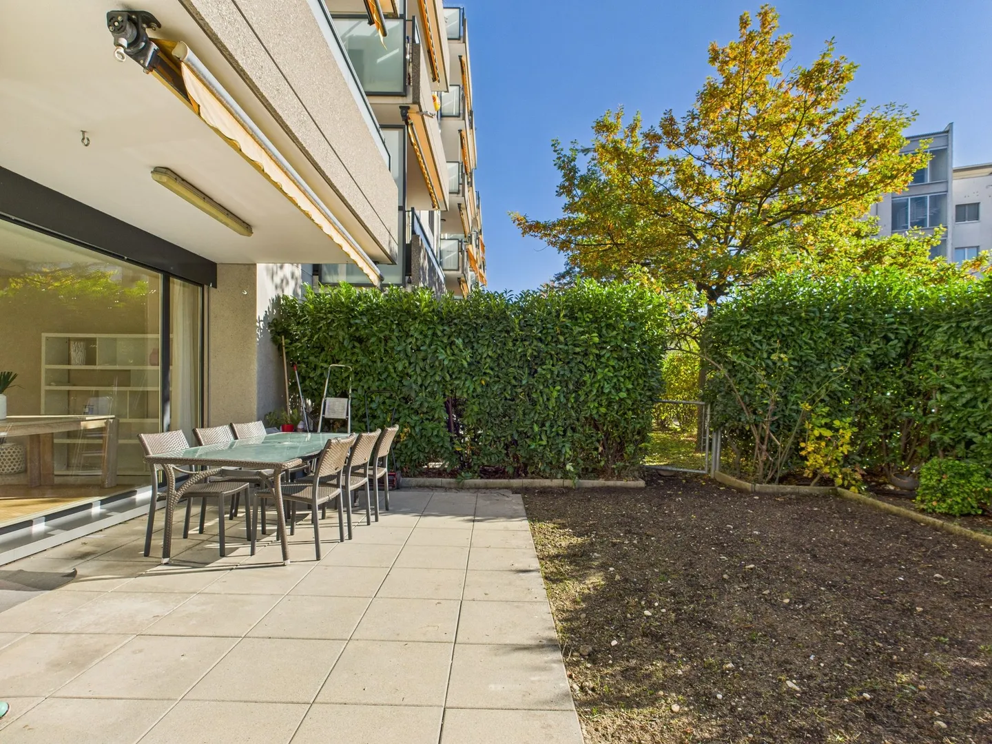 Furnished, modern and bright 5-room apartment with garden in Châtelaine - Photo 12 of 13