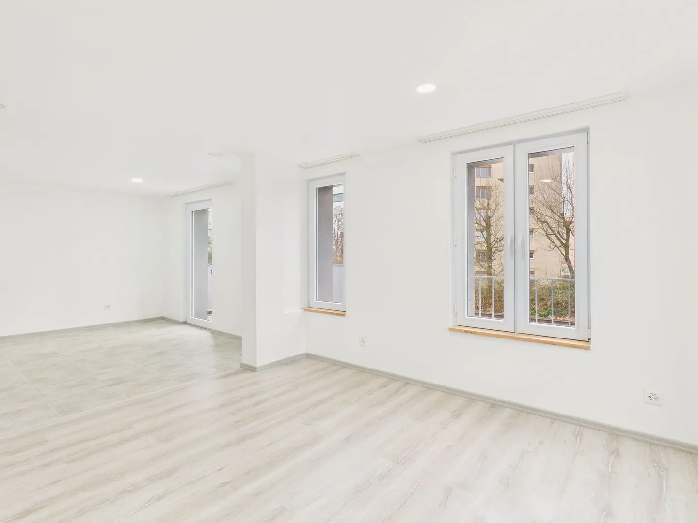 Appartamento 3.5 stanze ristrutturato con balcone ad Amriswil - Foto 1 di 11