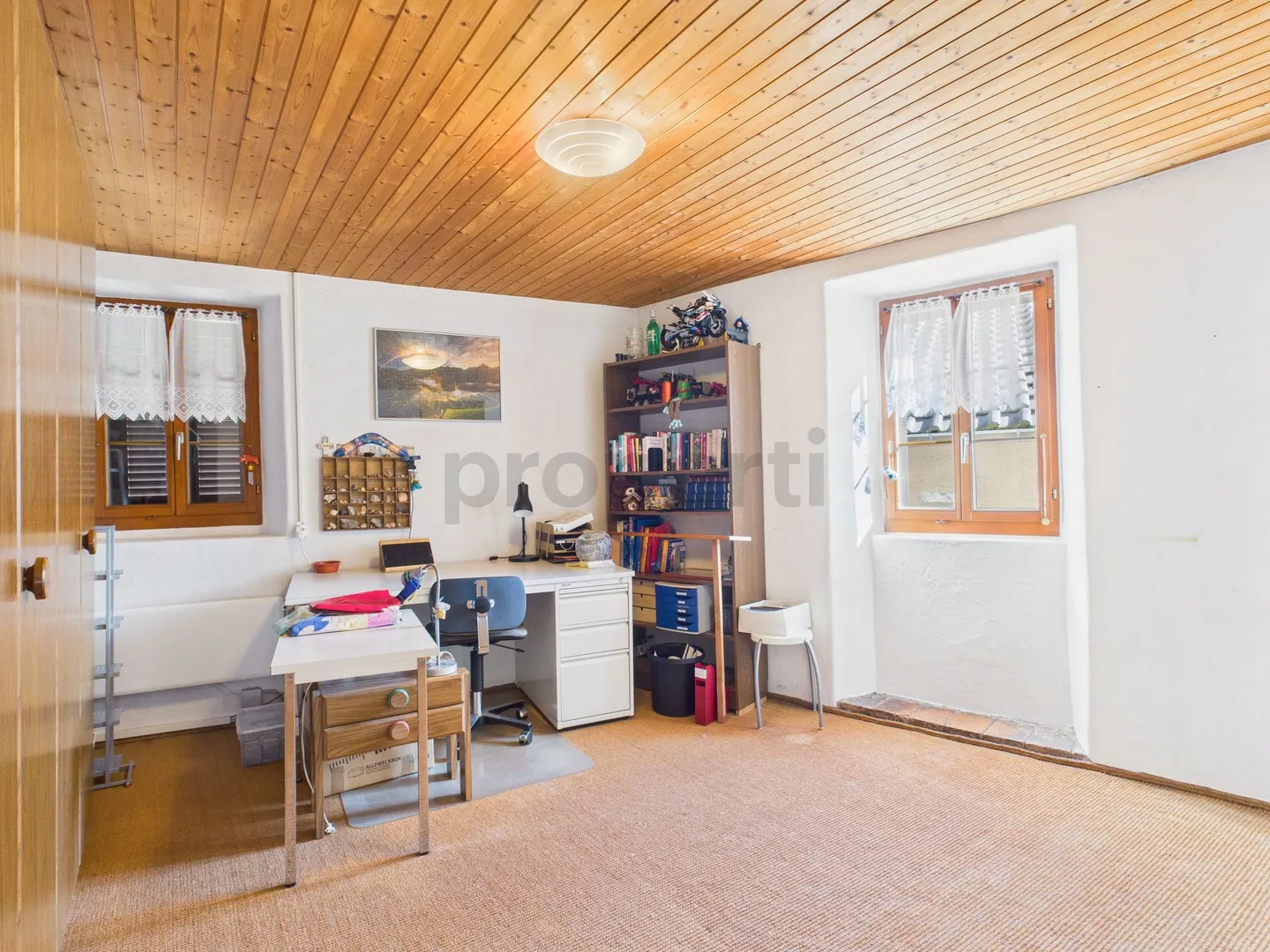 Elegant independent house with 3 rooms and balcony, Breggia - Photo 9 of 13