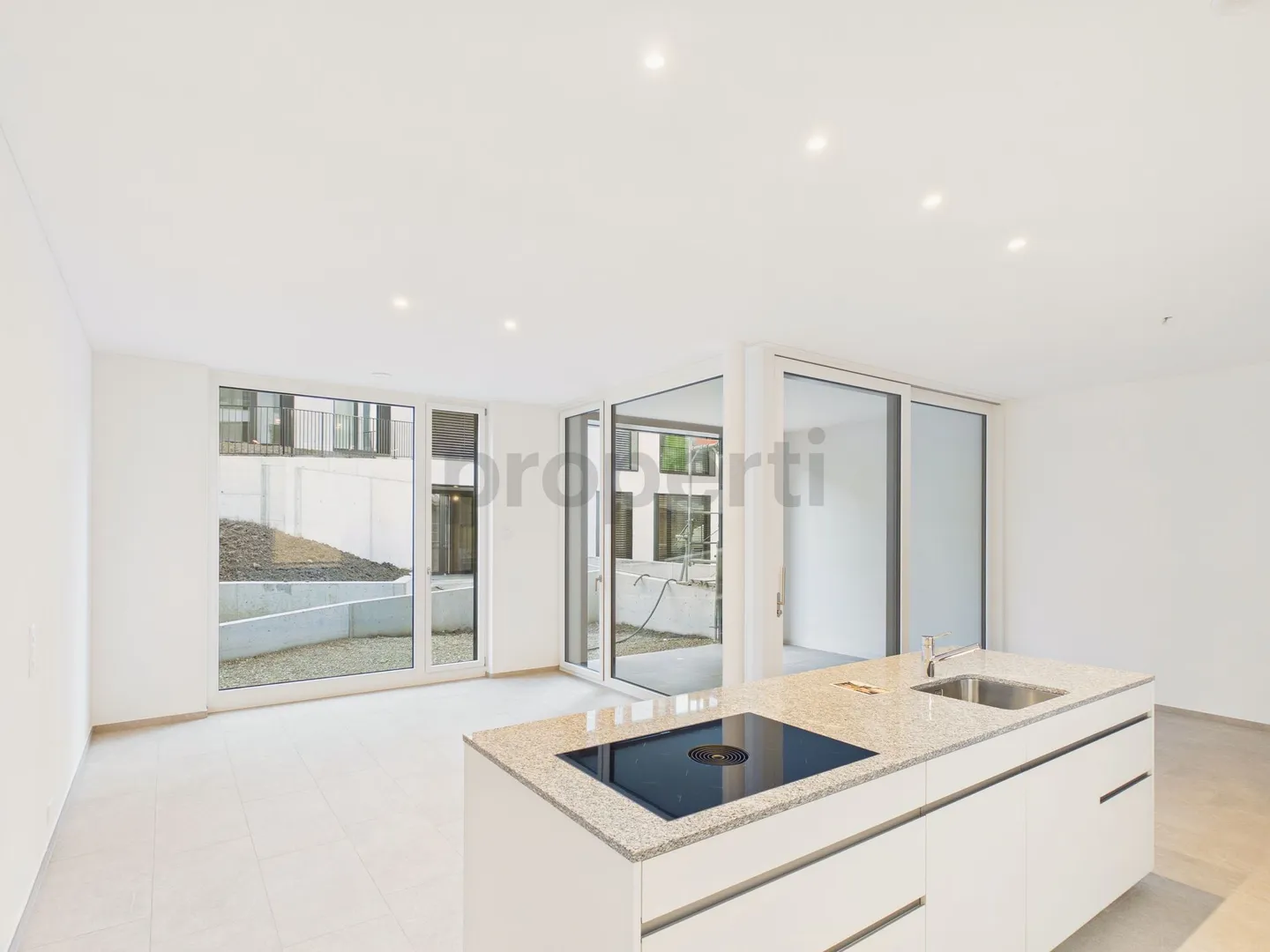 Moderne Wohnung mit Balkon - Foto 1 von 8