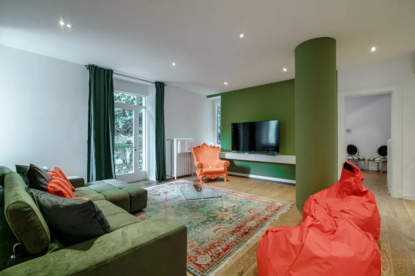 "Villa di Lusso a Lugano: Design Moderno e Vista Lago Mozzafiato" / "Luxuriöse Villa in Lugano: Modernes Design und Atemberaubender Seeblick" - Foto 5 di 10