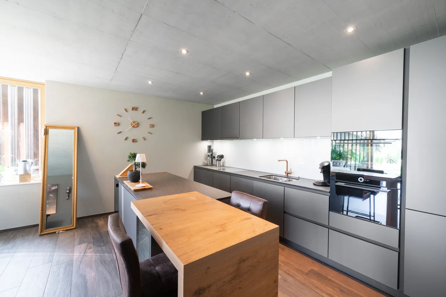 Appartamento al piano terra di 3,5 stanze con vista sul lago - Vivere in un ambiente da sogno - Foto 2 di 11