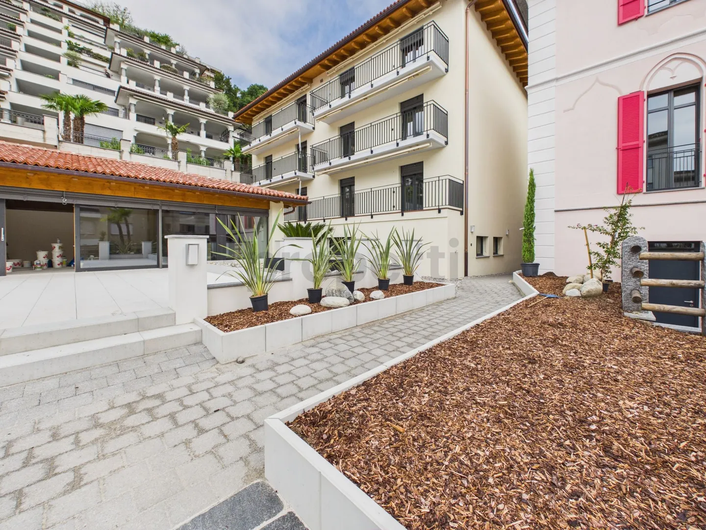 Komplett saniertes Gebäude, funktioneller Grundriss & hohe Energieeffizienz! - Foto 8 von 10