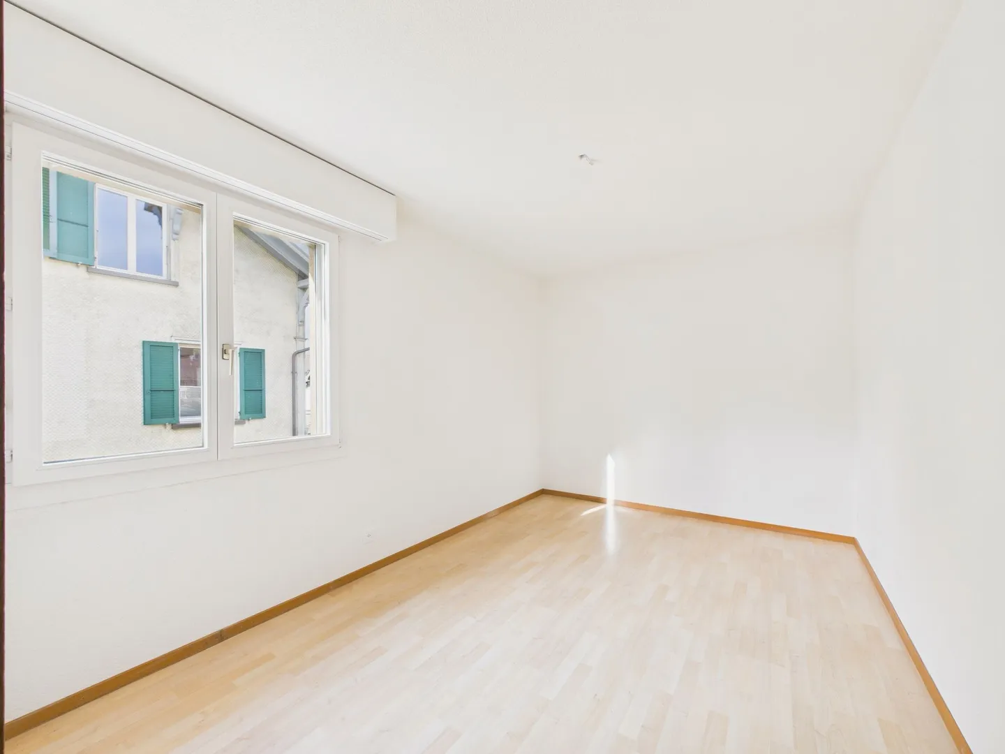 Appartamento soleggiato di 4,5 stanze nel centro di Langnau - Foto 5 di 12