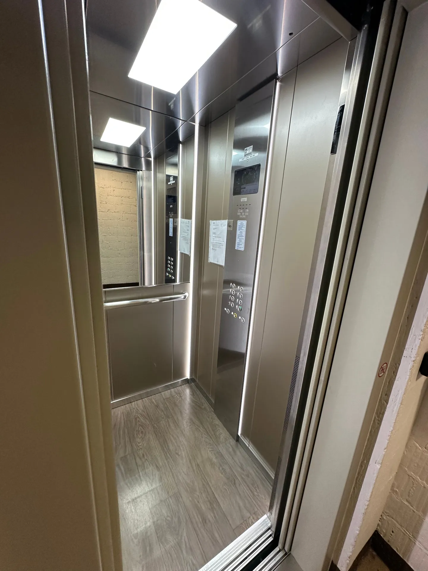 Elegante 2,5-Zimmer-Wohnung im Herzen von Lugano - Foto 9 von 10