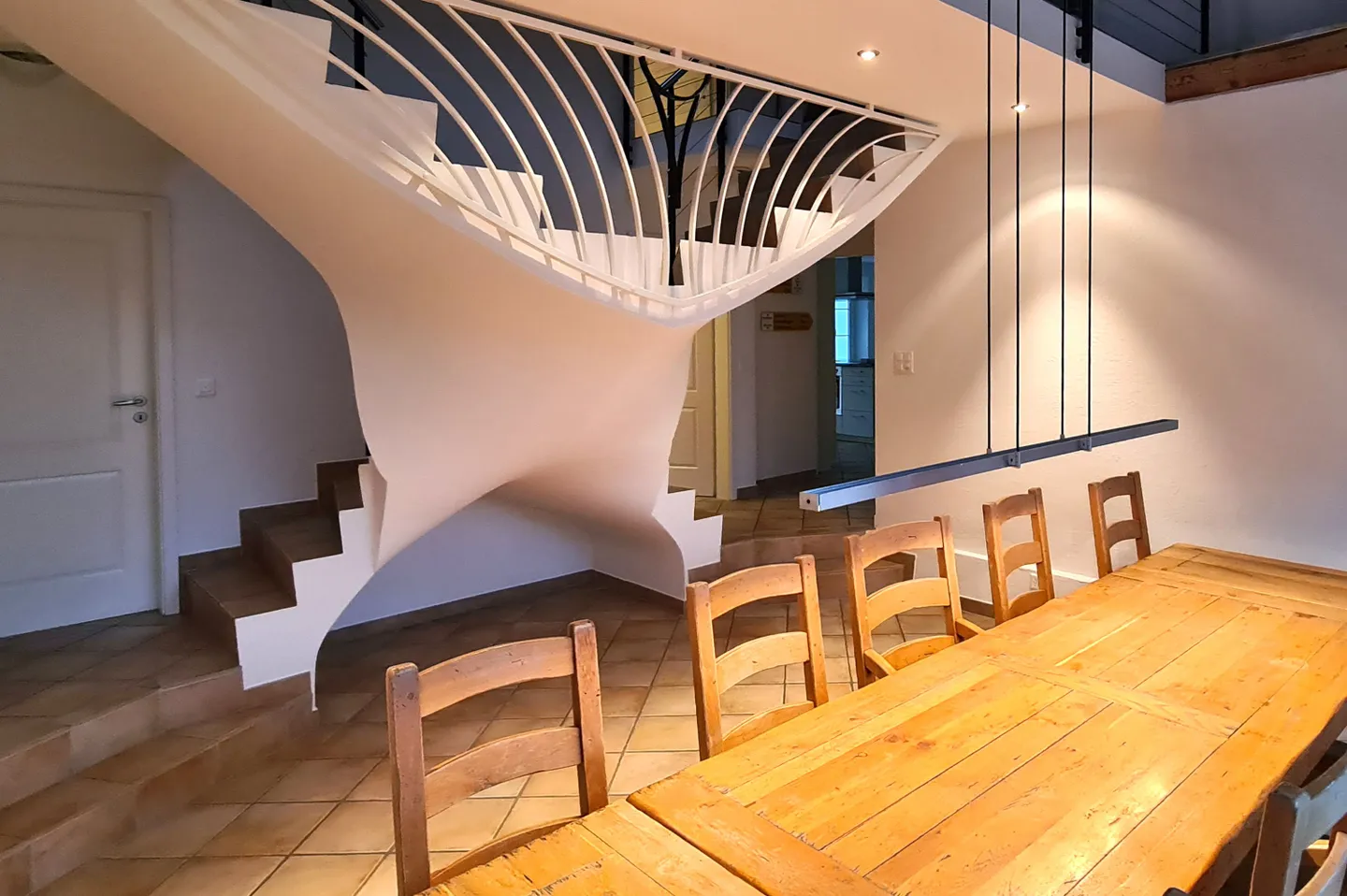 Charmante maison individuelle de 5,5 pièces avec grand jardin à Kaisten - Photo 4 sur 13