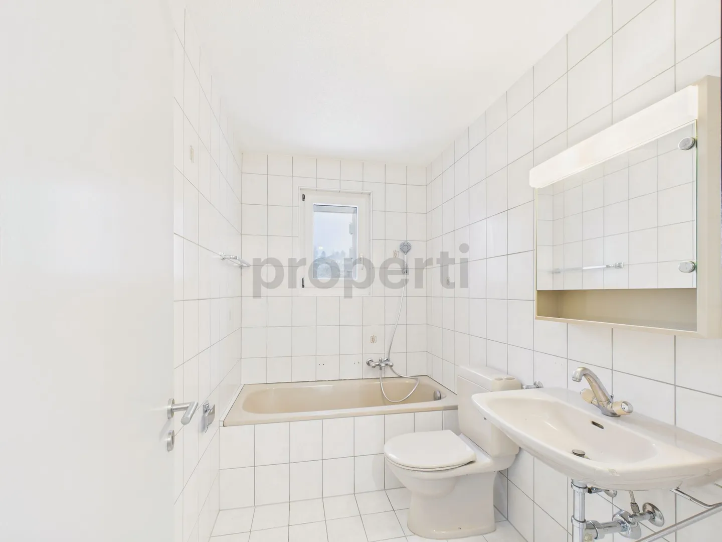 Appartamento ristrutturato di 3,5 stanze a Moutier - Foto 4 di 7