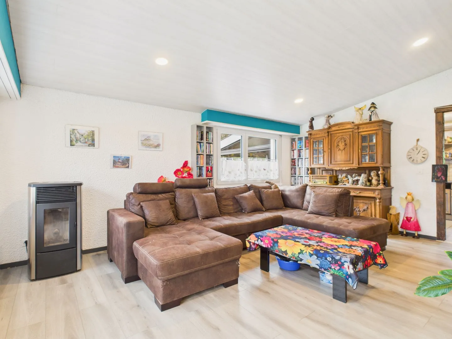 Geräumige 6-Zimmer-Familienwohnung mit Garten in Fontenais - Foto 4 von 12