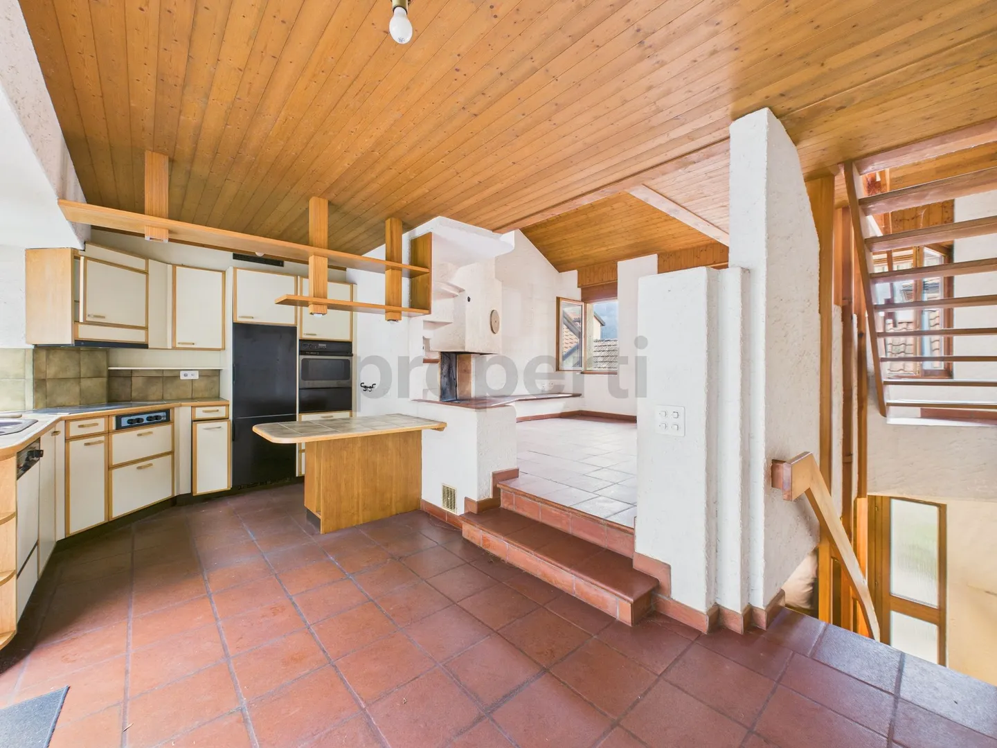 Spacious 3-room townhouse with balcony in Odogno - Photo 4 of 13