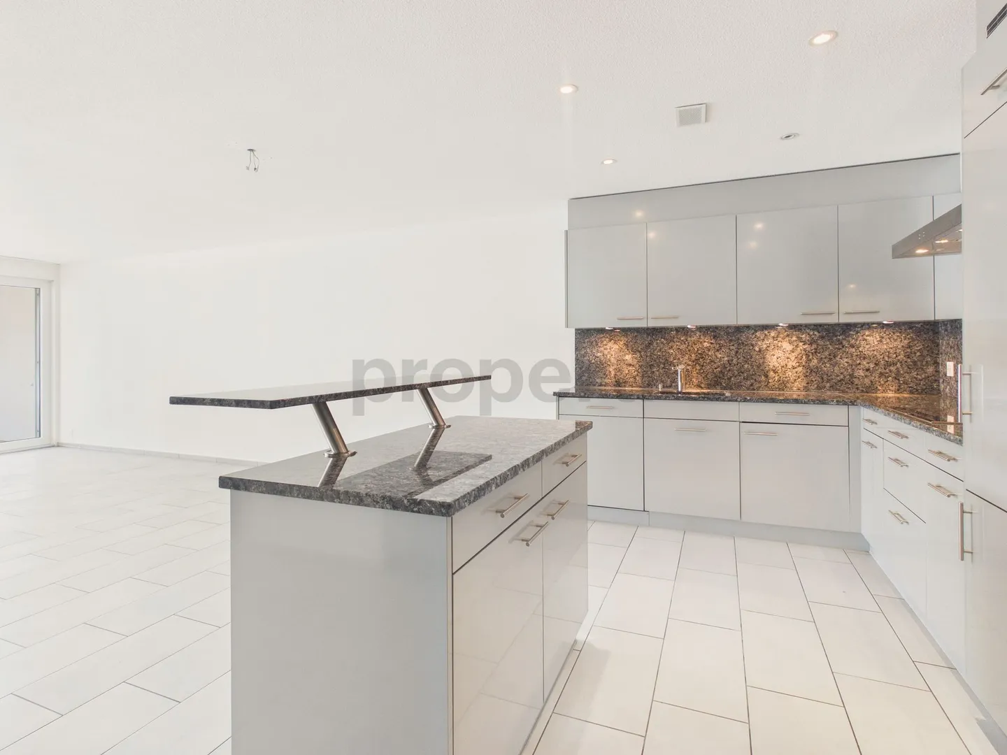 Helle 3.5-Zimmer Wohnung mit Balkon - Foto 2 von 12