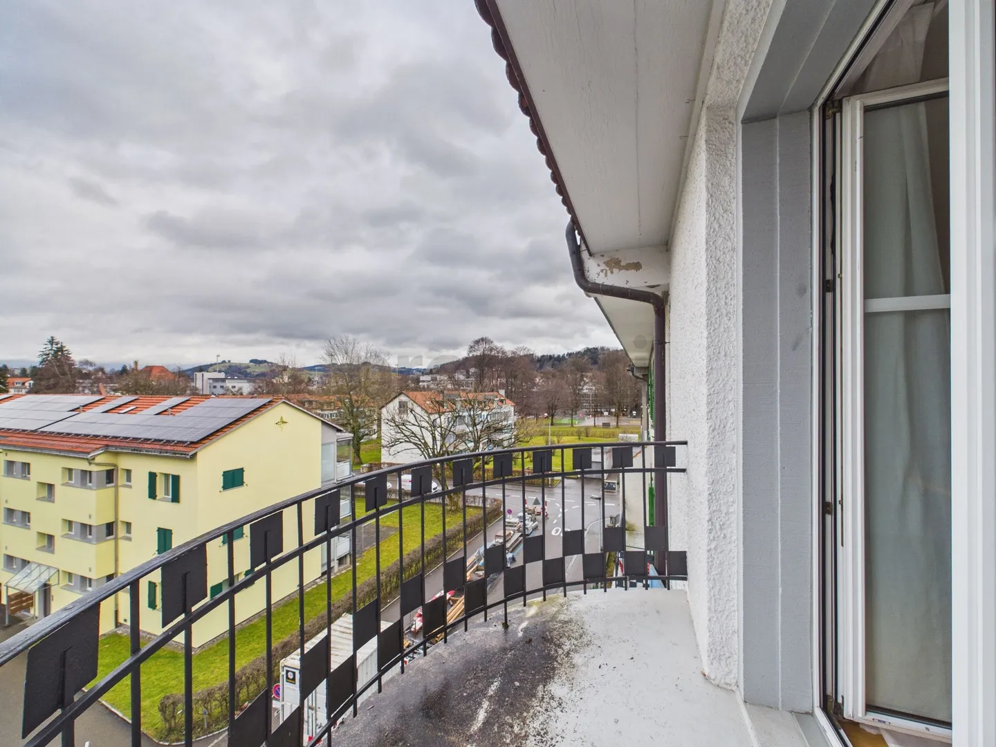 Quiet 3-Room Apartment with Central Location, St. Gallen - Photo 11 of 12