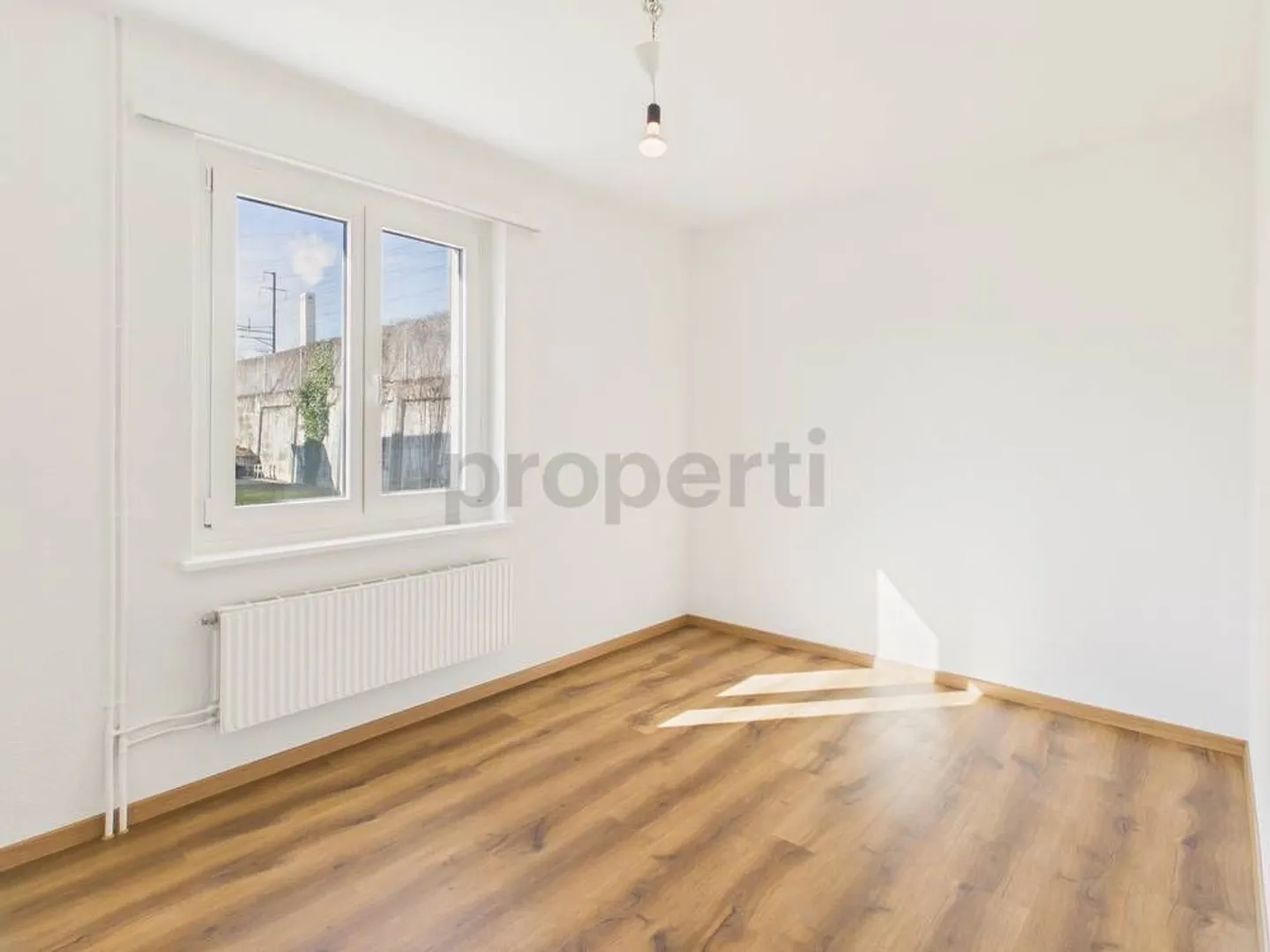 Condominio tranquillo di 3,5 stanze con posto auto, Luterbach - Foto 4 di 7