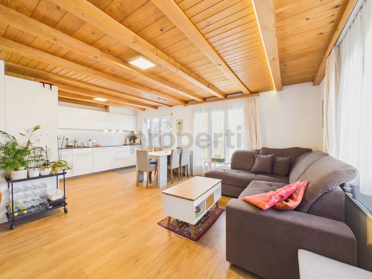 Charmante Wohnung mit Terrasse - Foto 2 von 13