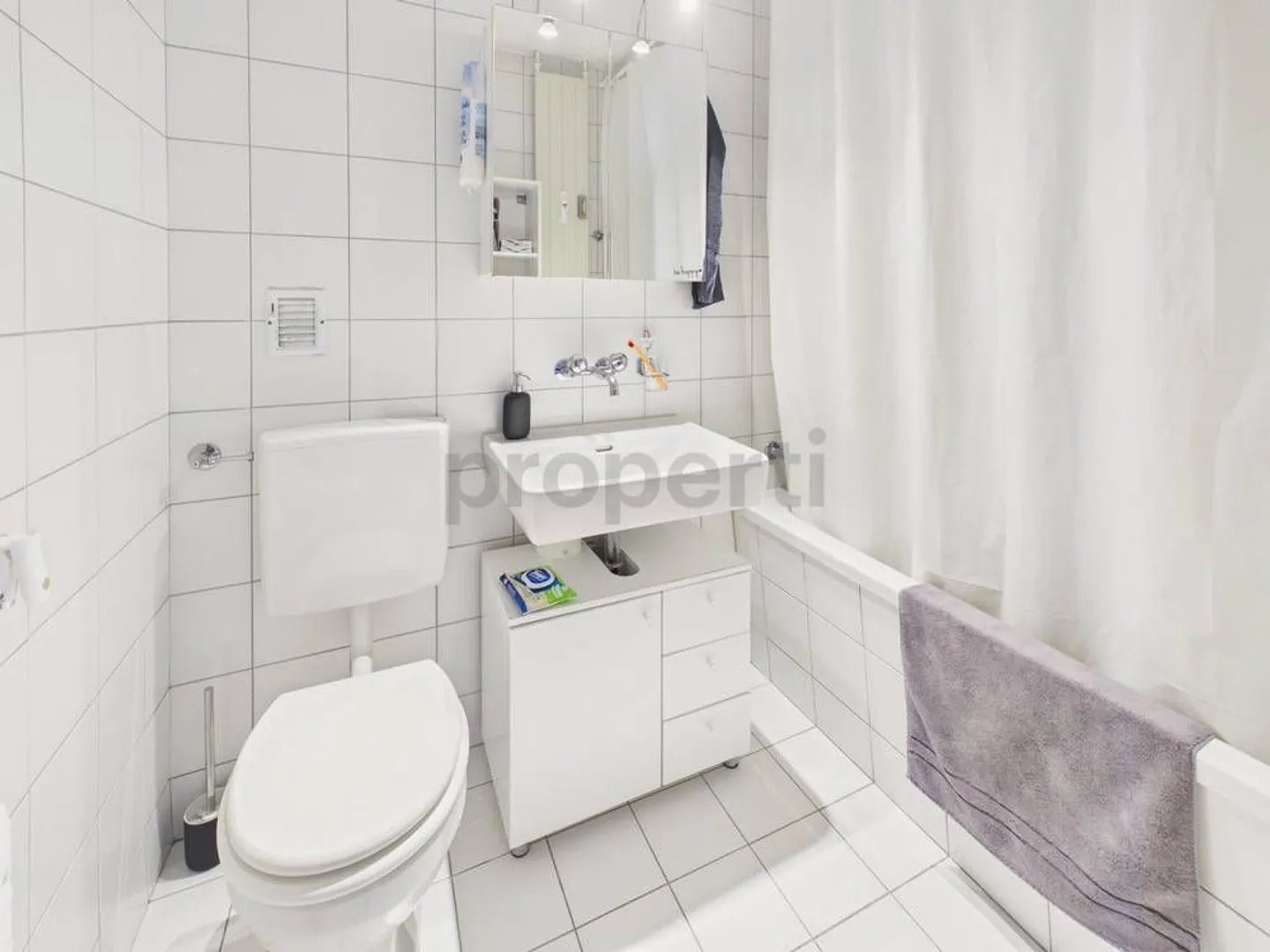 Elegant 4.5-Zimmer-Apartment mit Balkon, Kriegstetten - Photo 5 of 6