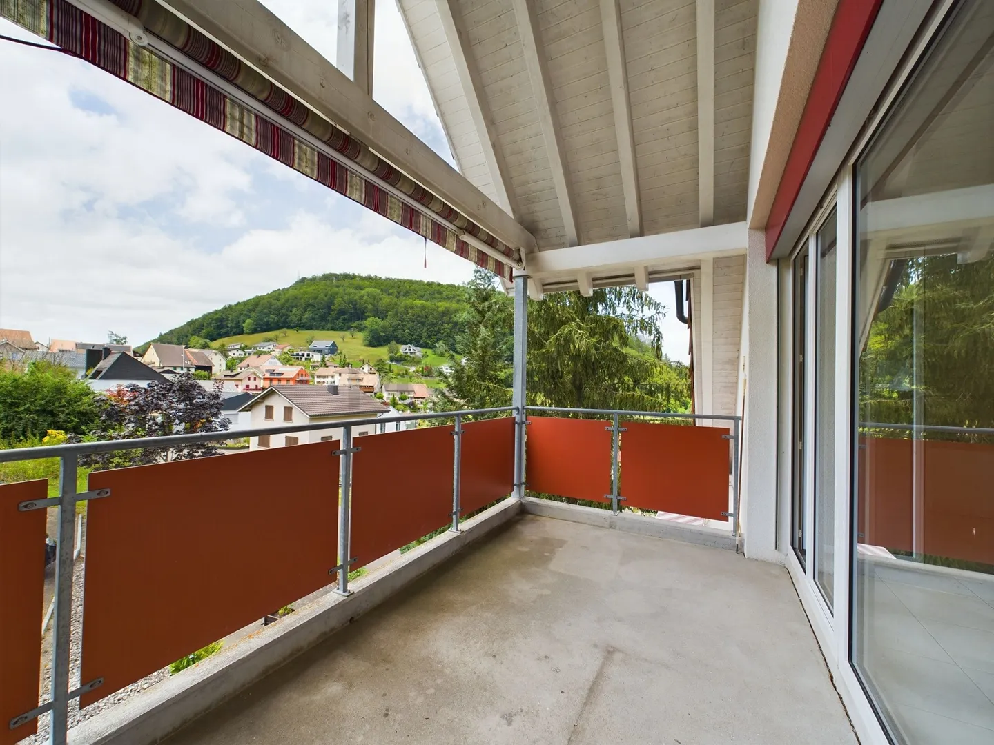 Modernes 2.5-Zimmer-Dachgeschoss mit Balkon, Grindel - Foto 7 von 8