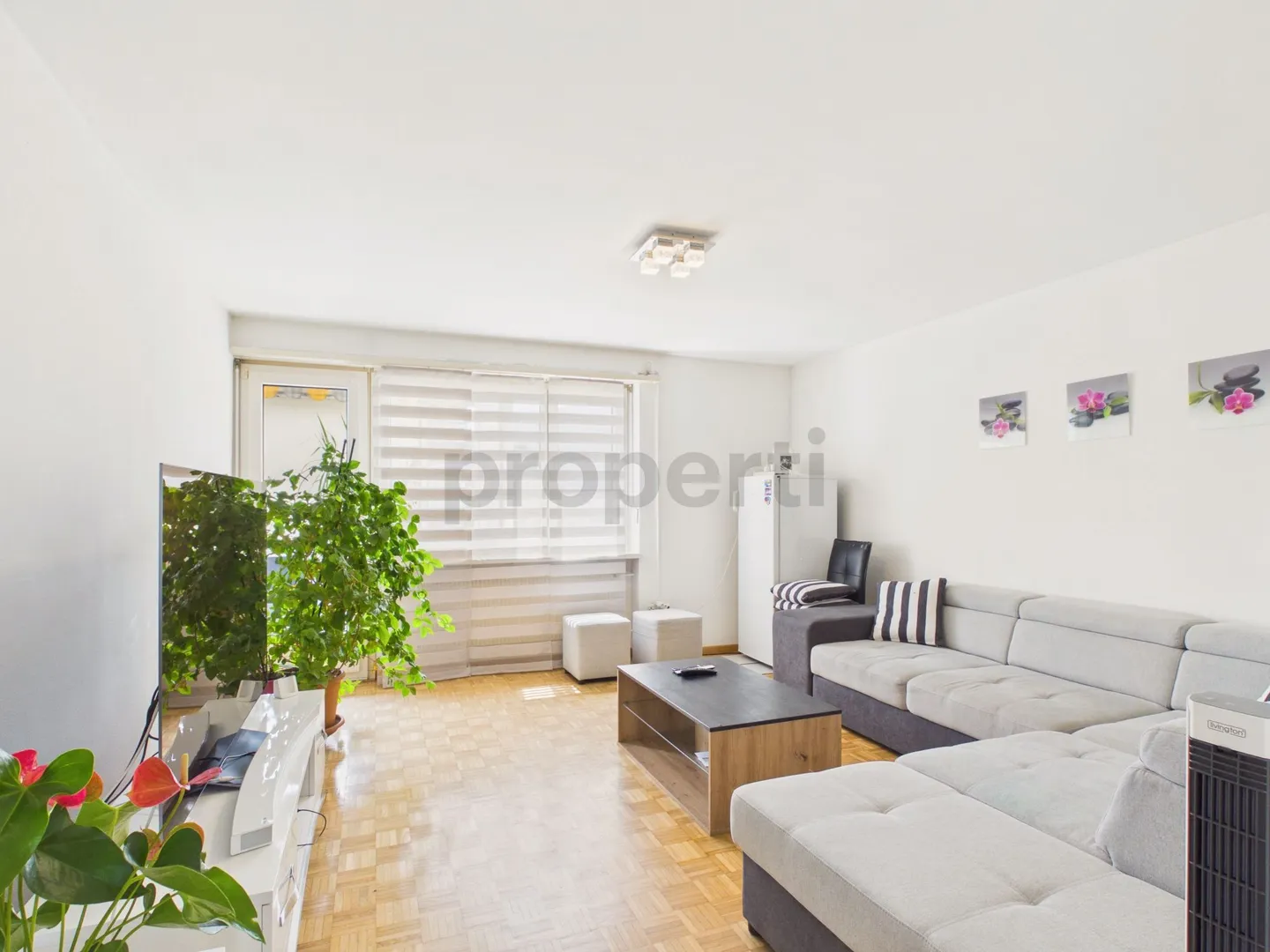Helle Wohnung mit sonnigem Balkon - Foto 1 von 12