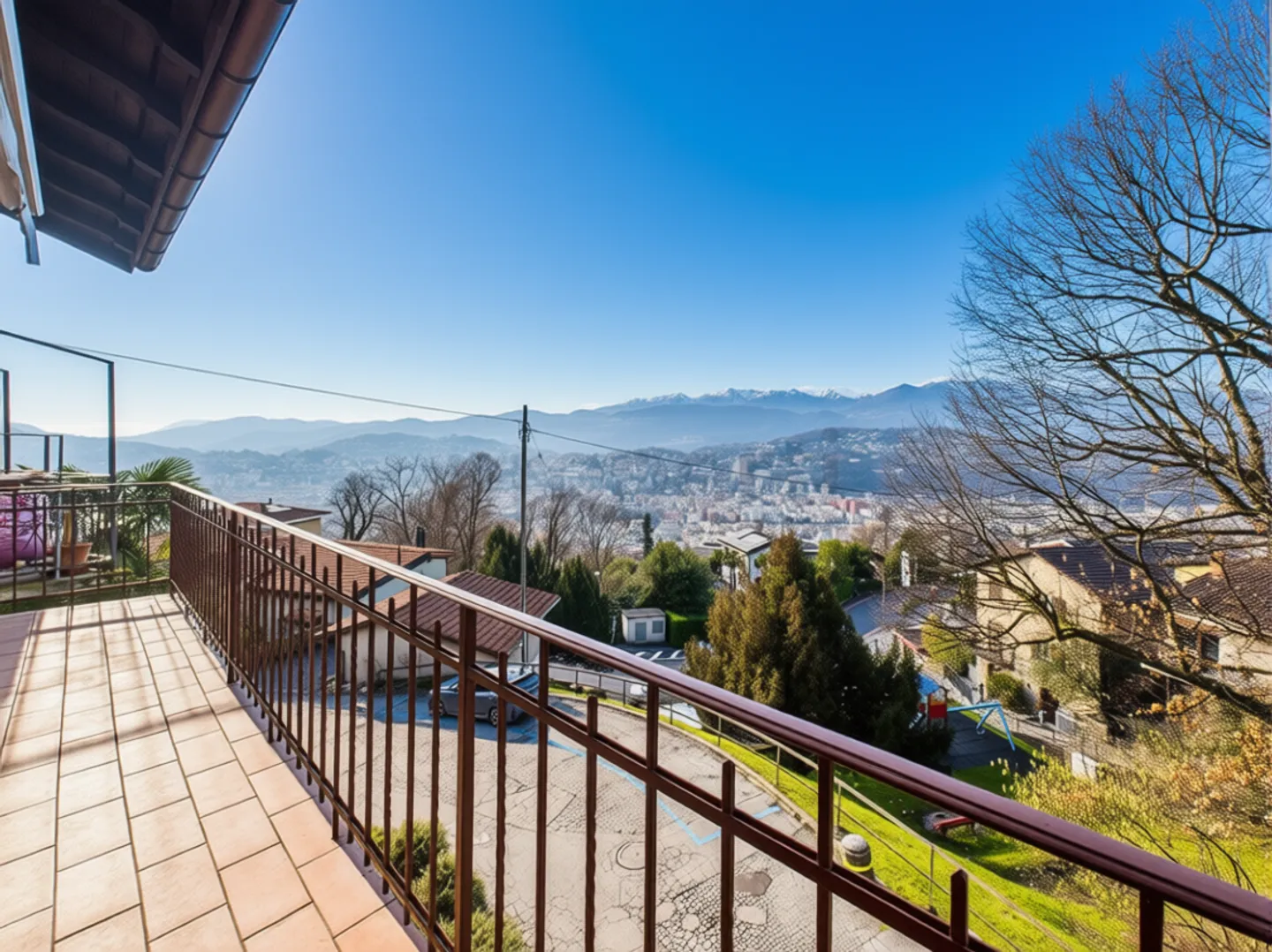 Semi-detached house in Viganello with a view of Lugano - ideal as a residence or investment - Photo 8 of 9