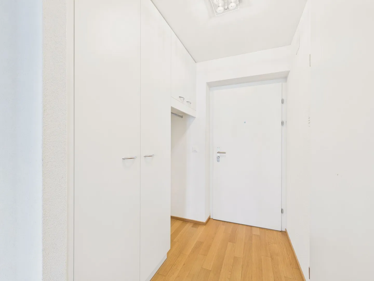 Moderne 2.5-Zimmer-Wohnung mit Balkon, Bätterkinden - Photo 7 of 13