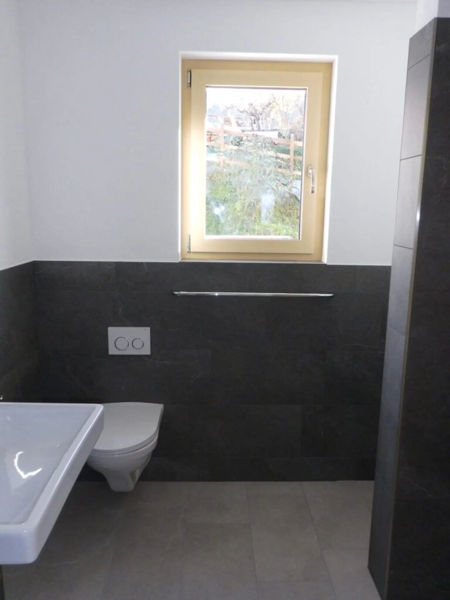 Modernes Apartment in Rhäzüns - Foto 8 von 13