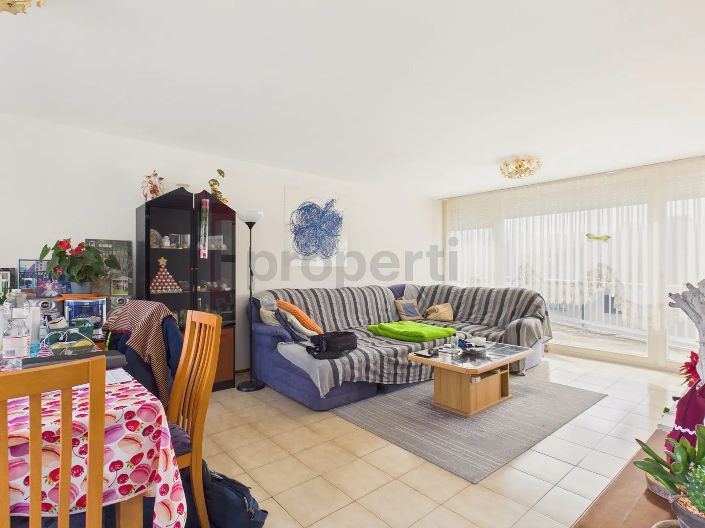 Spacious Attic with Terrace - Photo 2 of 12