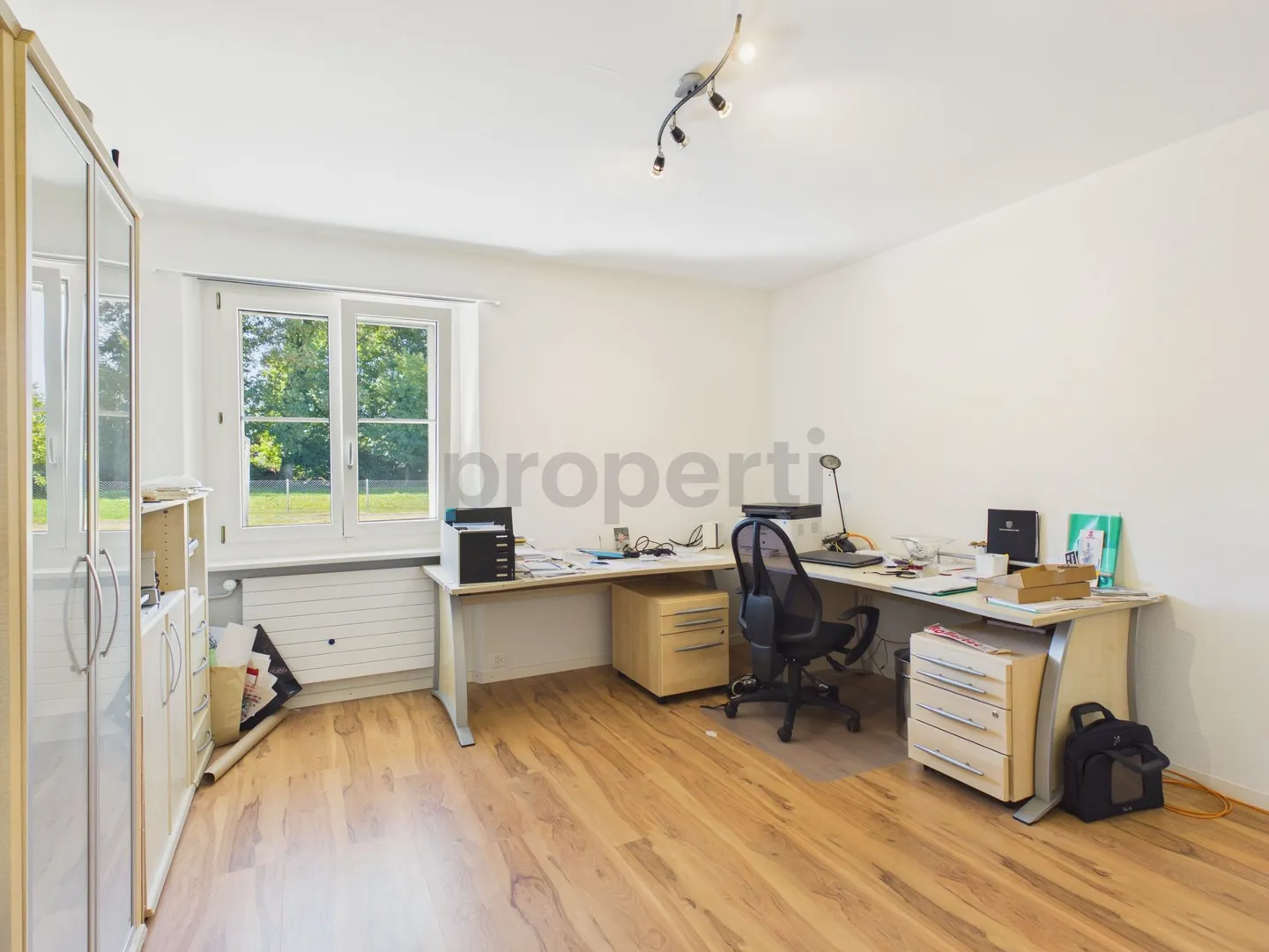 Maison familiale avec beaucoup d'espace, jardin et nombreux extras - Photo 6 sur 13