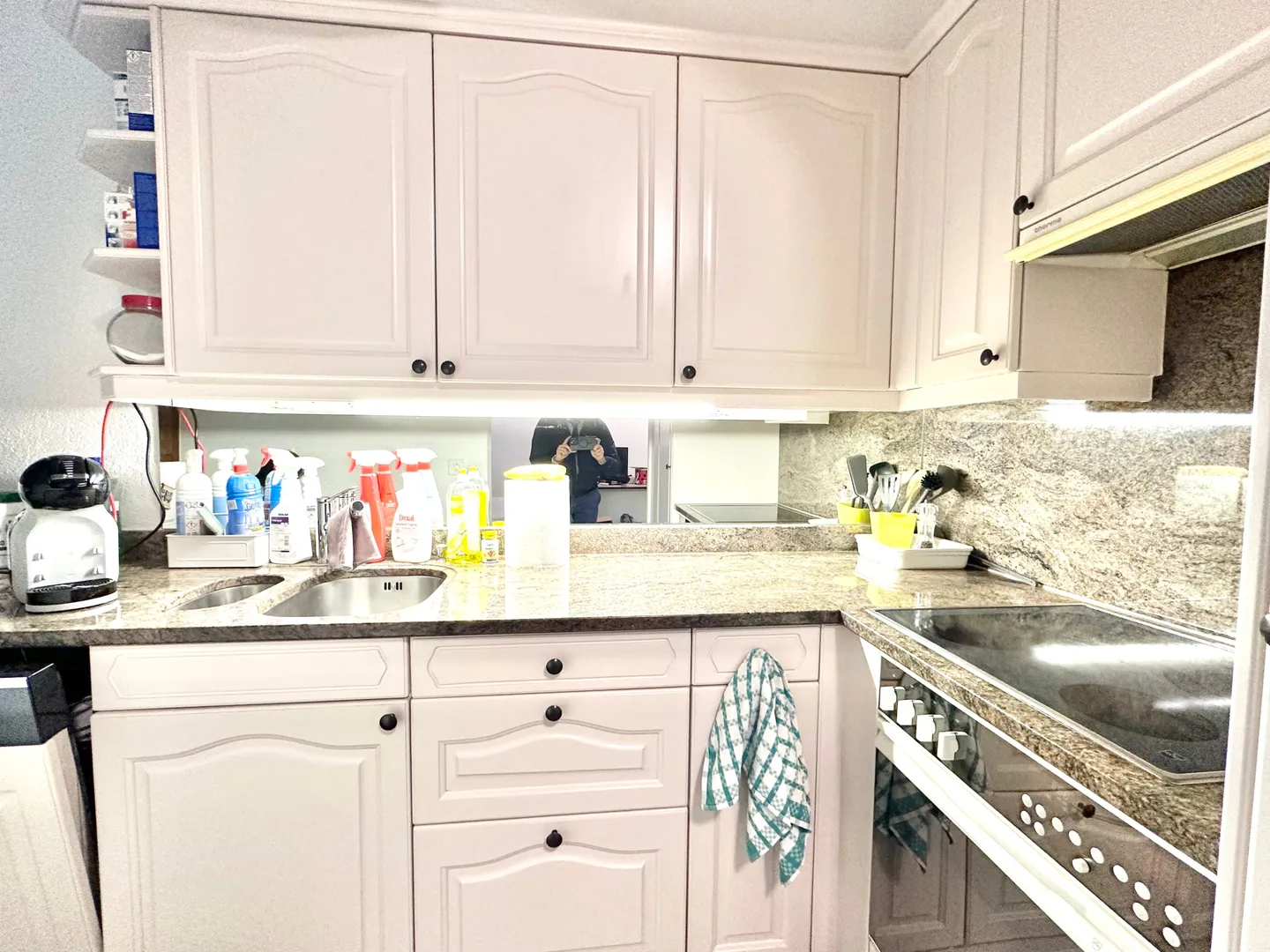 Moderno appartamento con terrazzo nel cuore di Cadempino - Foto 2 von 9