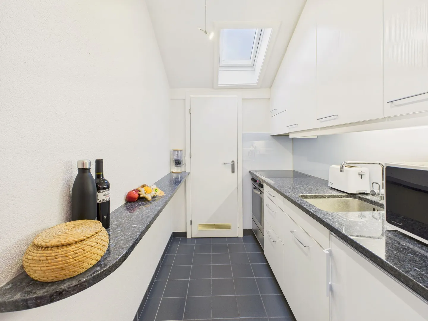 Charmante 2.5-Zimmer Dachwohnung in Lyss - Foto 2 di 9