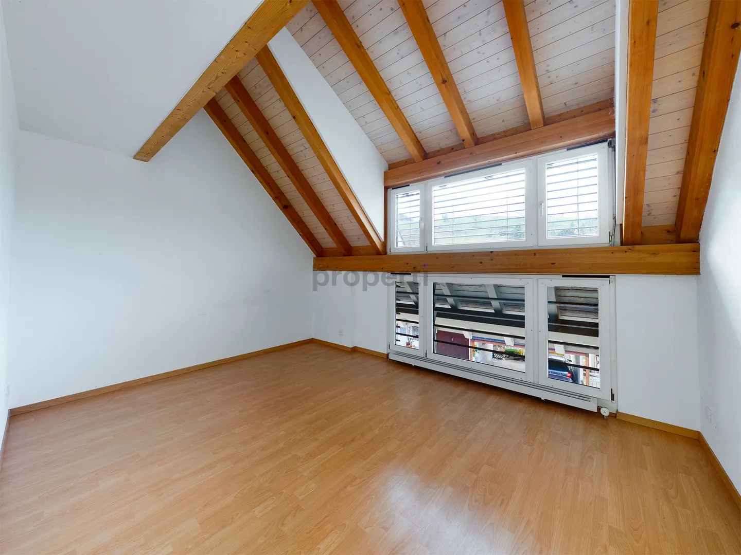 Charming and Cozy 3.5 Room Apartment - Photo 4 of 6