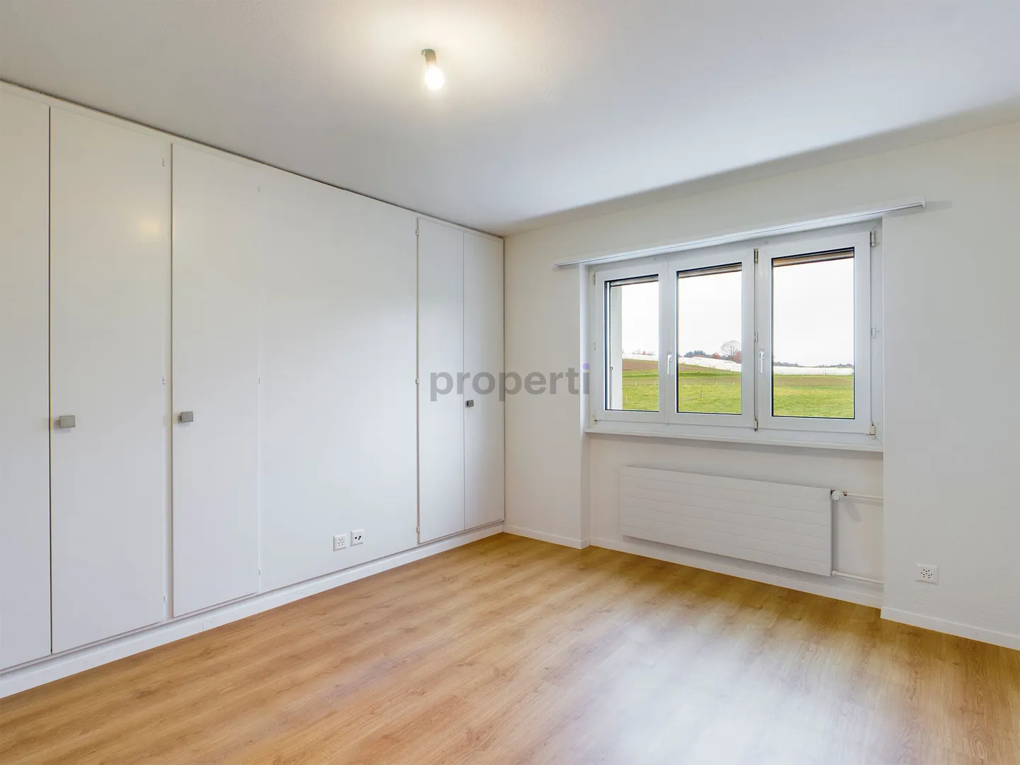 Moderno con buoni collegamenti di trasporto - Foto 6 di 10