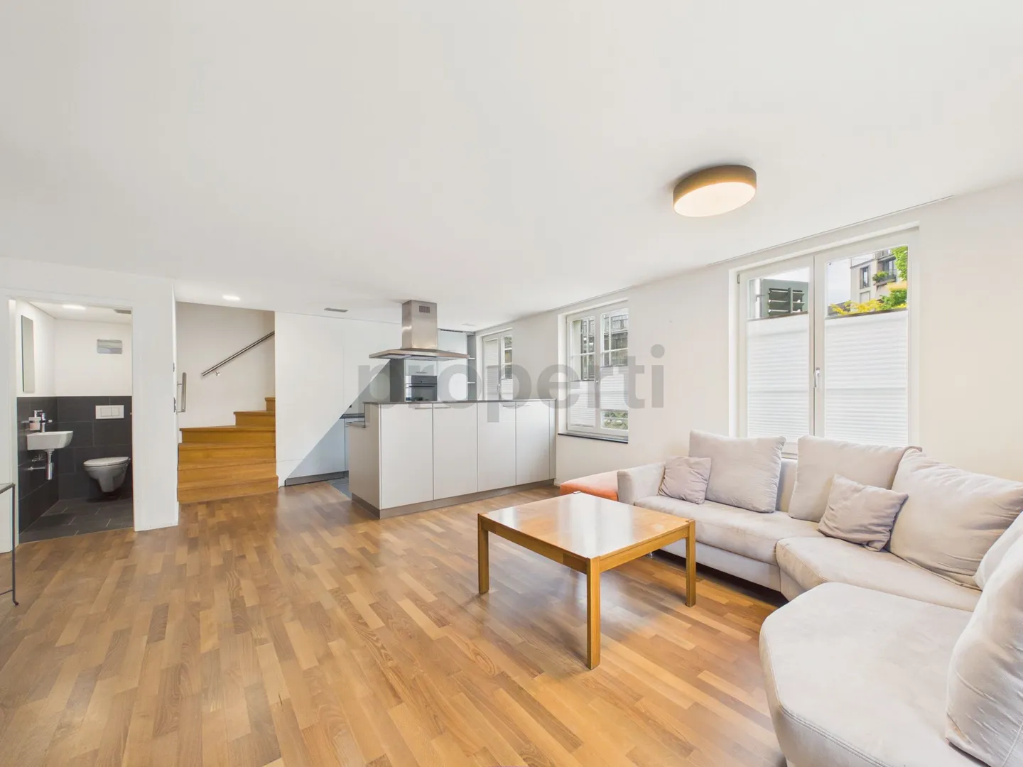 Maisonette de 2,5 pièces à Frauenfeld : charme historique, Minergie et patio au bord de l'eau - Photo 4 sur 10